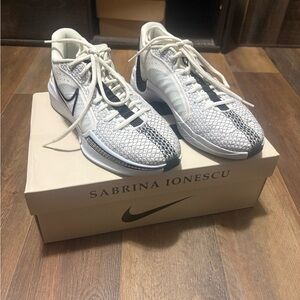 Women’s Sabrina Shoes